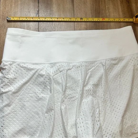 Athleta A-Game 14" White Skort Size 3X - Picture 13 of 17